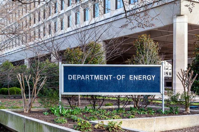 "Department of Energy" sign outside a government building.